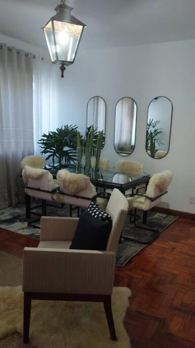 Aconchegante Apt C/ Garagem Apartment